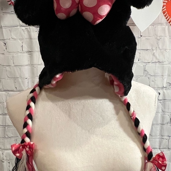 Disney Pigtail Hat - Picture 10 of 11